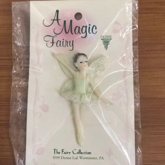 Fairy pins bundle of 2 - Picture 2 of 5